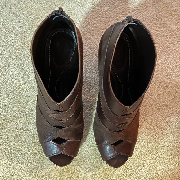 Like New Chocolate Brown Fossil Bobbi Peep-Toe Bootie 8 - Picture 8 of 8